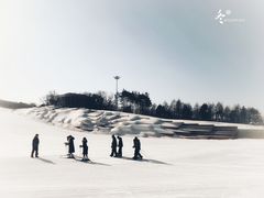 -庙香山滑雪场