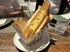 -喜洲吧·江畔老船厂·庭院餐厅(喜临院店)