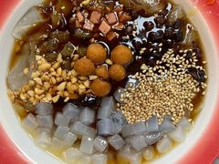 -爆炸头阿姨小四川正宗川味小吃(无任何分店)