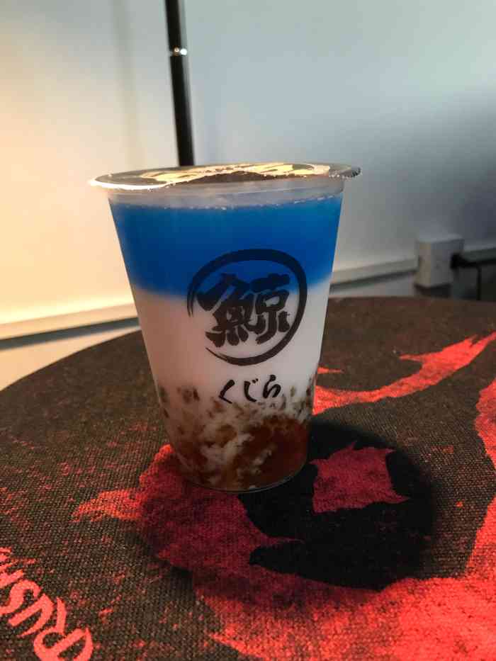 琉璃鲸奶茶-"跟朋友来逛二七创意场,遇到了最大的一家琉.