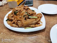 -广东小美食(果戈里大街店)