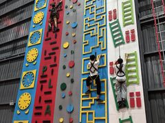 -极限PLAY运动娱乐新世界·团建派对潮玩休闲馆·室内蹦极高空游乐园