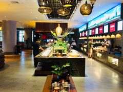 -齐河孔雀王温泉酒店·金孔雀自助百汇