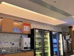 -肥肥虾庄·金牌油焖大虾(汉口城市广场店)