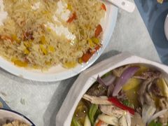 -马尔龙新疆饭店·清真(瑞景店)