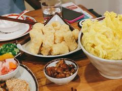 -毛辣果·贵州红酸汤牛肉火锅(西单店)