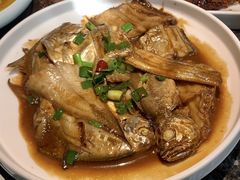 红烧杂鱼-小城故事·地道宁波味(月湖盛园店)