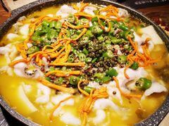 -山城外·非遗酸菜鱼(财富中心店)