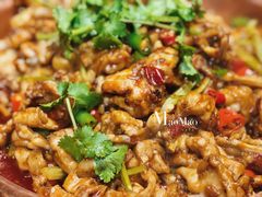 -沪小二炭火蛙锅(淮海中路美食不夜城店)