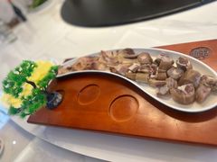 -周老三跷脚牛肉·全牛火锅(非遗传承店)