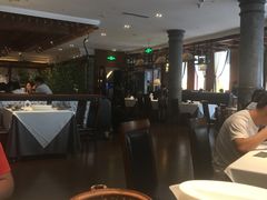 -八府香鸭·啫啫煲(华山路店)