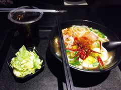 -花溪巷牛肉粉(泉城路店)