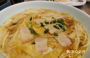 Steamed Tofu Skin with Salted Pork and Enoki Mushrooms