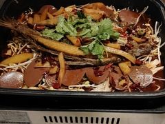 -顶峰夜宴·龙虾烧烤大排档(九江学院店)