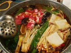 -鸡遇虾煲干锅火锅(小寨金莎店)