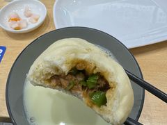 -李与白包子铺(桐梓林店)
