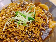 炸酱拉面-富乐满韩国正宗炸鸡韩国料理(虹泉路店)