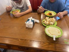 -三镇民生甜食馆(胜利街总店)
