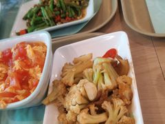 -老乡鸡(上海白玉兰广场店)