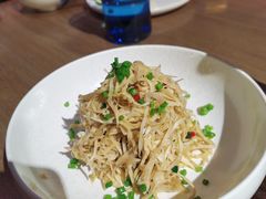 香葱拌笋衣-小大董·烤鸭(凤凰汇店)