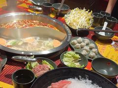-谭鸭血老火锅(远大购物广场店)