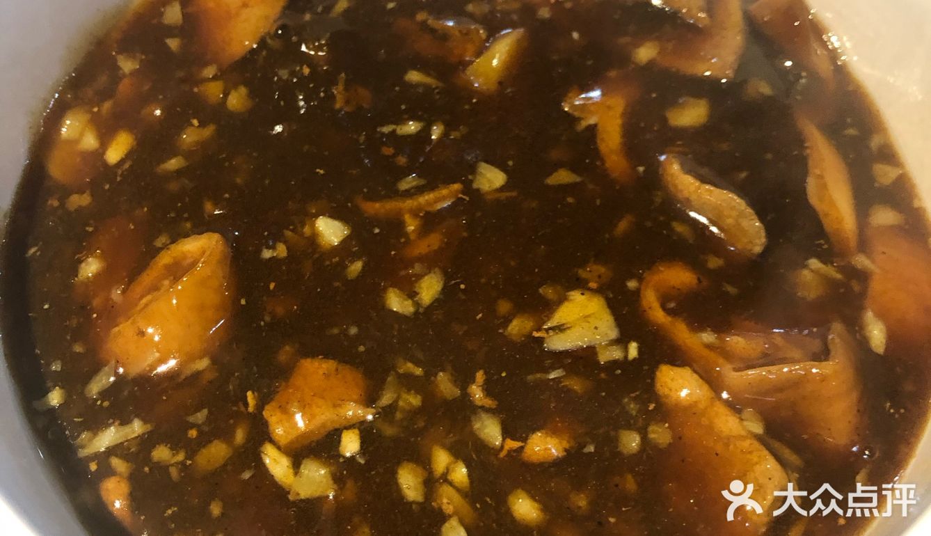 期望有点大，得粘醋吃，单独吃会有点油腻，牛肉大葱的