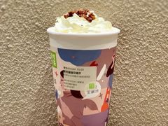 蜜桃撞撞宝藏鲜奶茶-奈雪的茶(大连新玛特店)
