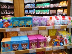 零售区-良品铺子(五角场万达店)