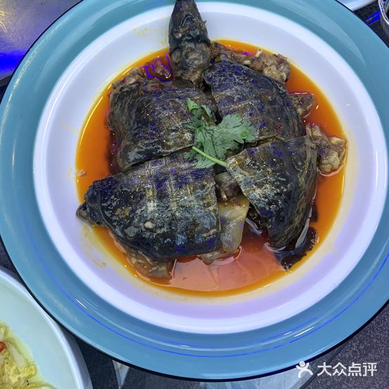 盛馔食府(送配电小区店)