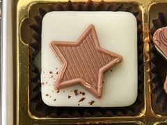 -Laderach 莱德拉(上海环贸iapm店)