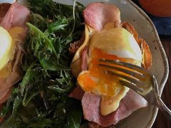 -ROAST coffee & eatery