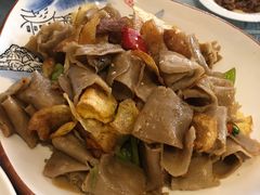 土豆片栲栳栳-一盏明灯全素斋(殊像寺店)