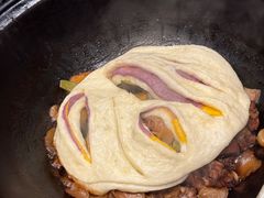 -万里闯关东铁锅炖菜馆(高新旗舰店)