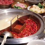 啊啊啊啊啊~这家火锅真的太正宗了吧🥘