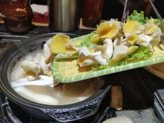 -有一锅·野生菌黑山羊腊排骨火锅(古城北门店)