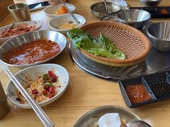 -牛信亭韩国料理·炭火烤肉(紫藤路店)