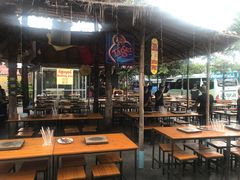 餐具摆设-芭提雅Amporn Seafood自助餐厅