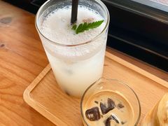 梅子美式-转山咖啡(松柏社区店)
