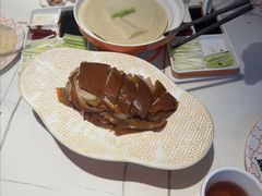 -阿瓦山寨·湘菜现炒·剁椒鱼头王(咸阳总店)