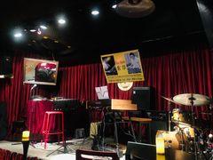 -东岸Cafe 爵士俱乐部