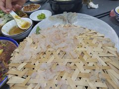 -官塘陈记鱼生·潮汕砂锅粥·牛肉火锅(潮枫路总店)