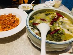 大树酸菜鱼-大树餐厅(红旗街万达店)