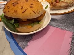 -必胜客(尹山湖歌林公园店)