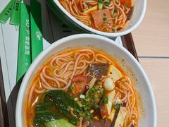 -蒙自源米线大王(东站店)