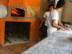 -Trattoria Altrove