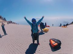 -费特希耶滑翔伞