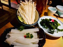 -洪氏嗨捞·广东猪肚鸡·椰子鸡火锅(西咸万象城店)