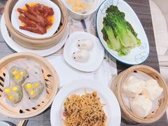 -钟书阁(群光广场店)