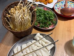 -洱火云南酸菜牛肉火锅(石景山当代商城店)