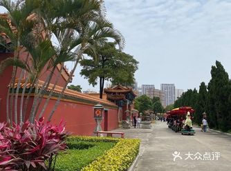 在“厦门旅游集散服务中心” 官方微信   进行实名预